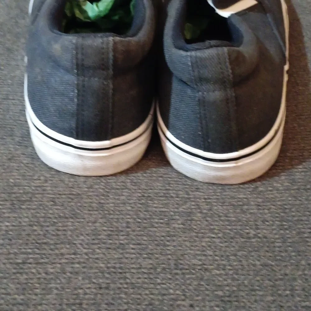 🤠NWOT No Boundaries Memory Foam Slip On Shoes Mens Size 11